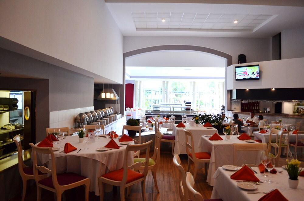 Plaza Camelinas Hotel Queretaro Ngoại thất bức ảnh