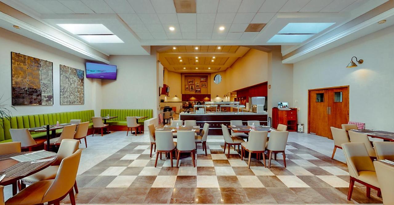 Plaza Camelinas Hotel Queretaro Ngoại thất bức ảnh