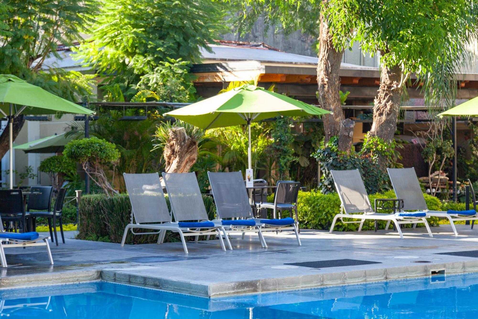 Plaza Camelinas Hotel Queretaro Ngoại thất bức ảnh