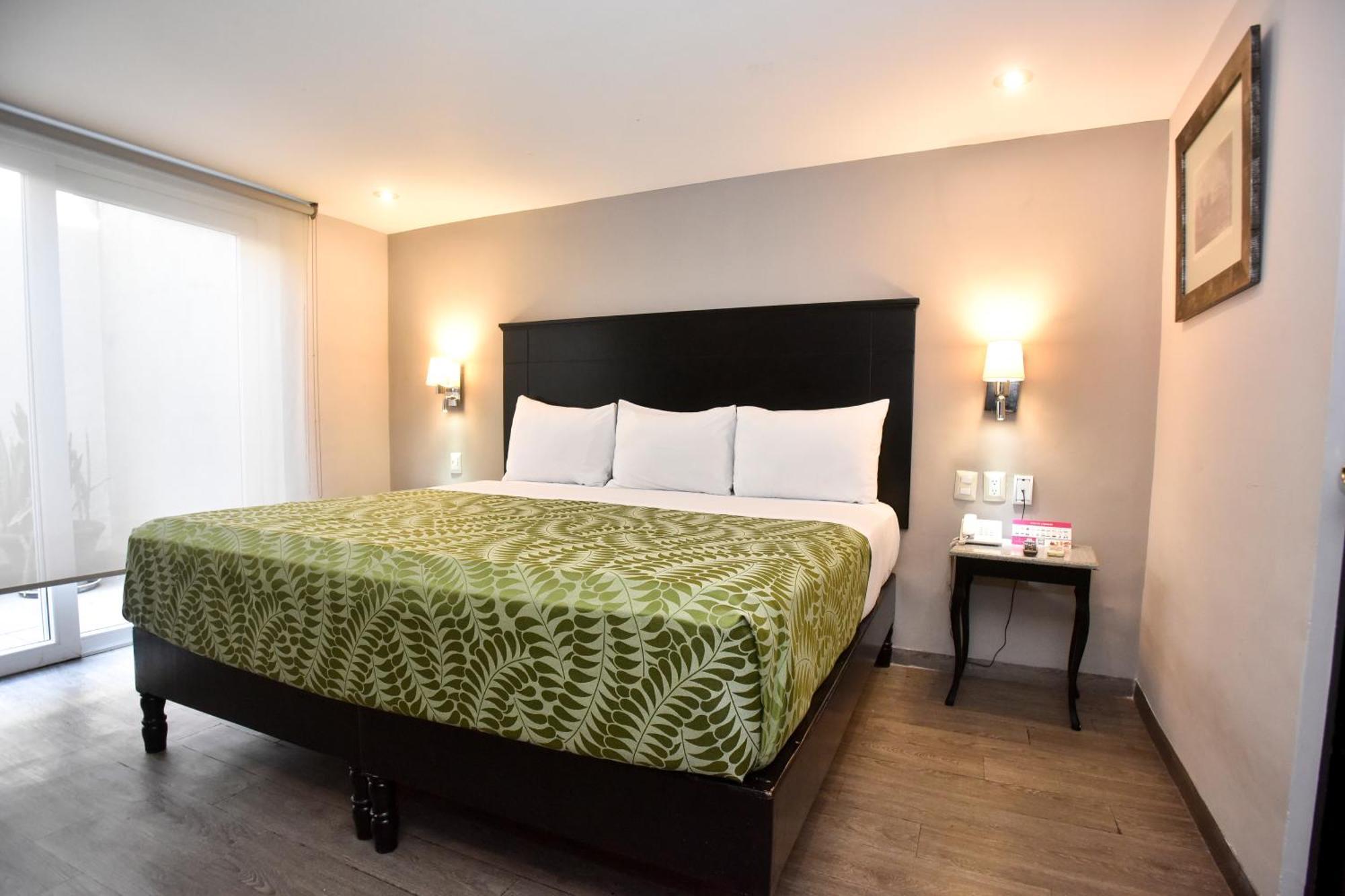 Plaza Camelinas Hotel Queretaro Ngoại thất bức ảnh