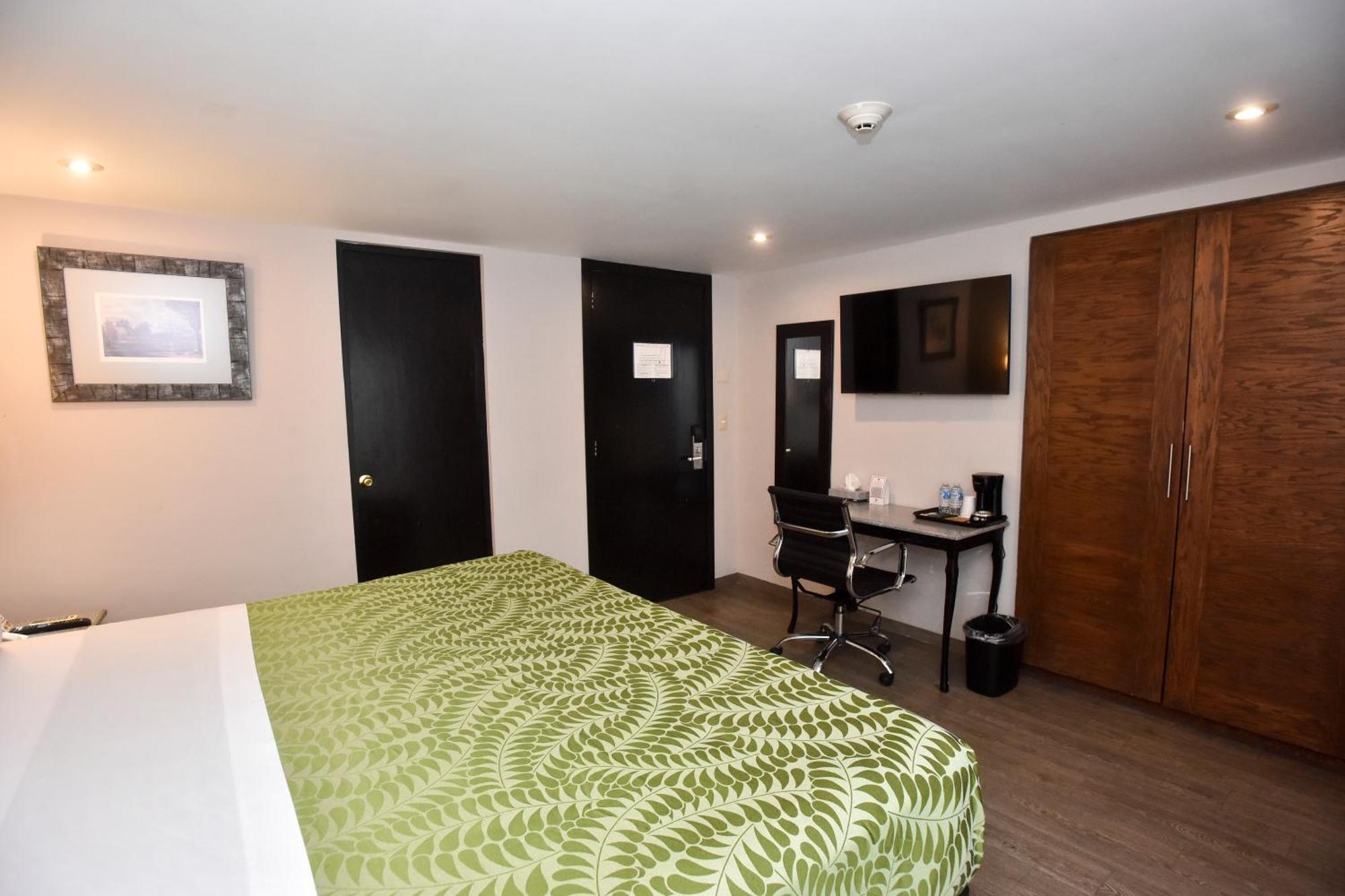 Plaza Camelinas Hotel Queretaro Ngoại thất bức ảnh