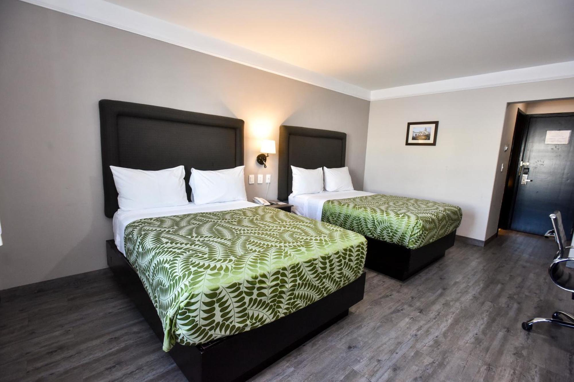 Plaza Camelinas Hotel Queretaro Ngoại thất bức ảnh